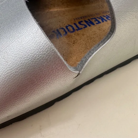 Silver Birkenstock Arizona Sandals - Size 7 - Picture 11 of 11